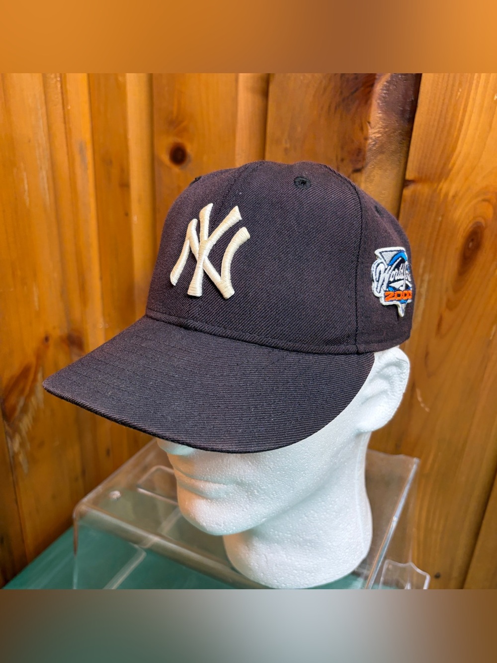 Vintage New Era 59FIFTY New York Yankees Fitted Cap – 2000 World Series Patch